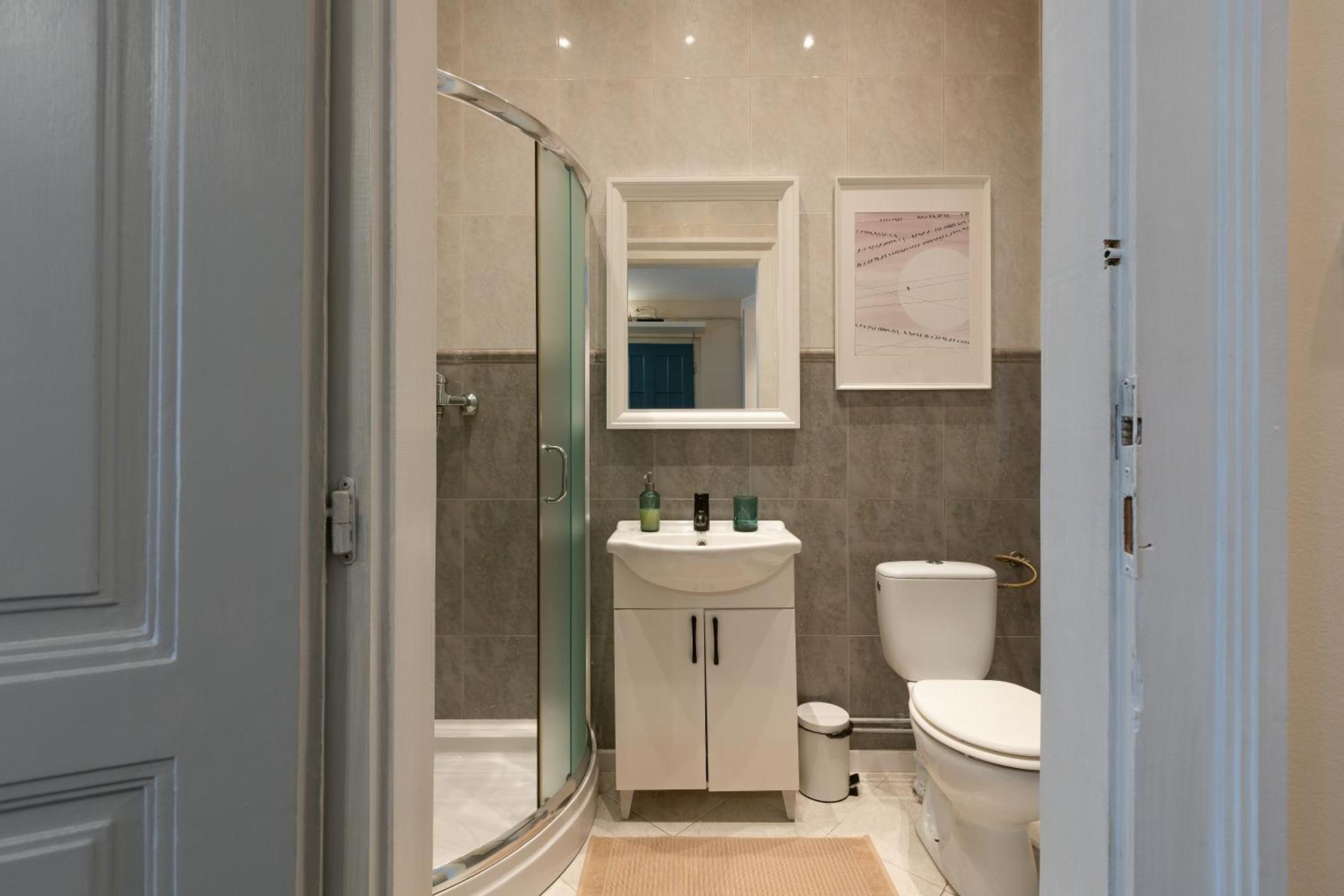 Central Charm - 2Br Apartment Timisoara Bagian luar foto