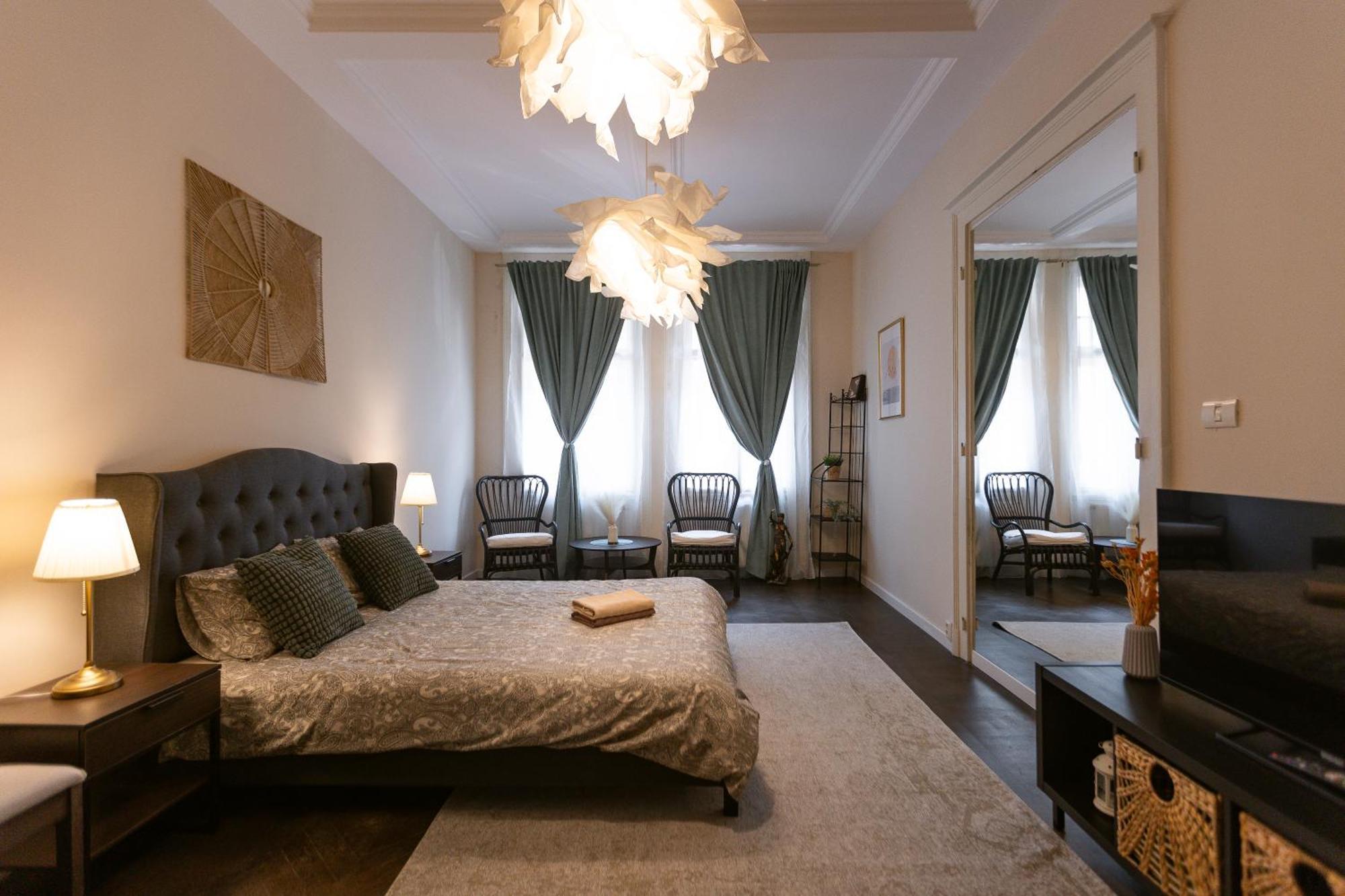 Central Charm - 2Br Apartment Timisoara Bagian luar foto