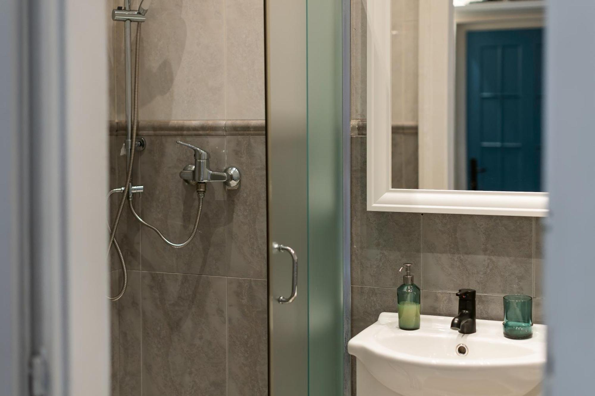 Central Charm - 2Br Apartment Timisoara Bagian luar foto